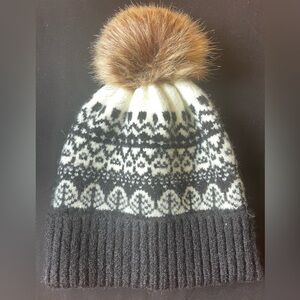 Black and White Knit Beanie with Faux Fur Pom